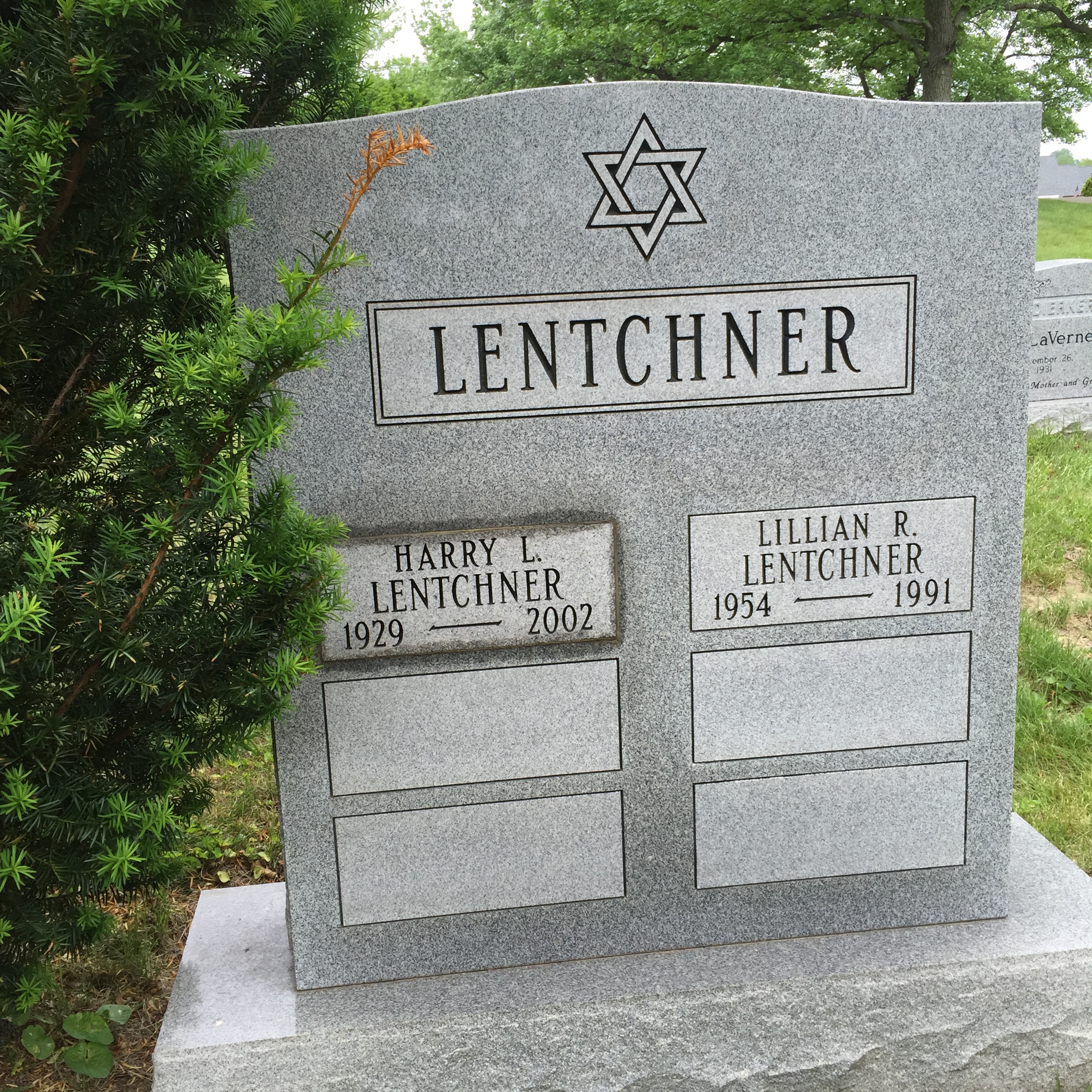 Harry L. and Lillian R. Lentchner Grave Marker