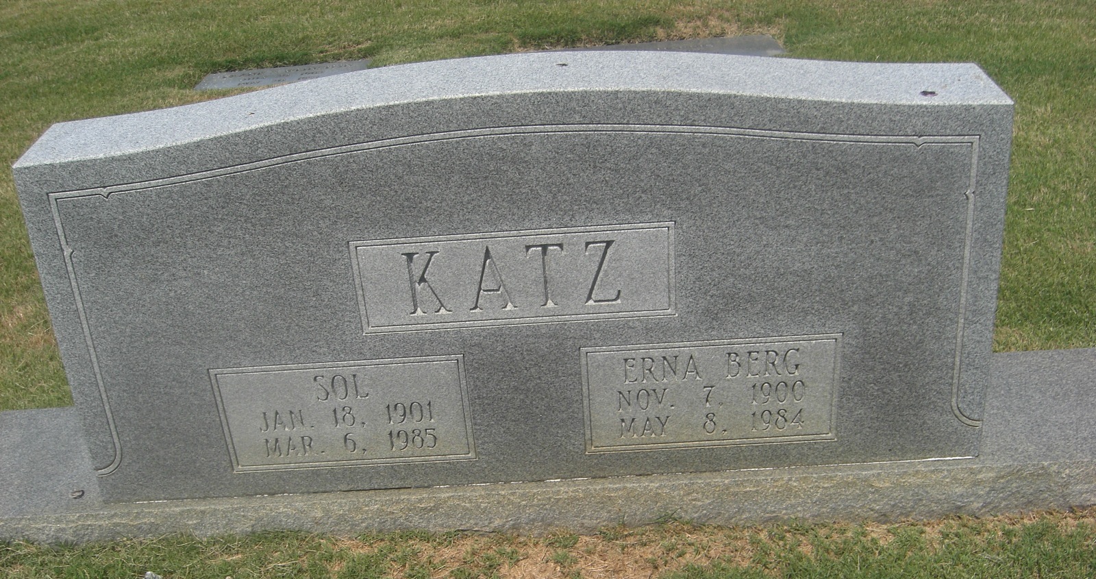 Sol and Erna Berg Katz Grave Marker.jpg